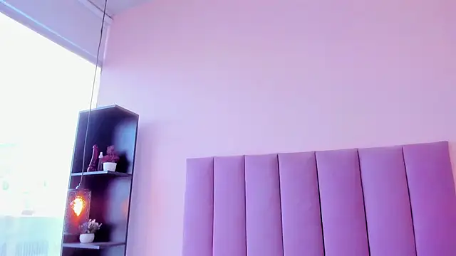 violet myerrs online show from 11/10/25, 12:37