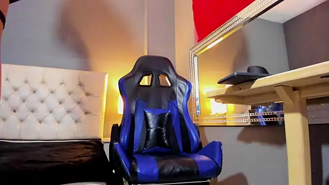 MiaMalkoba online show from 11/20/25, 12:49