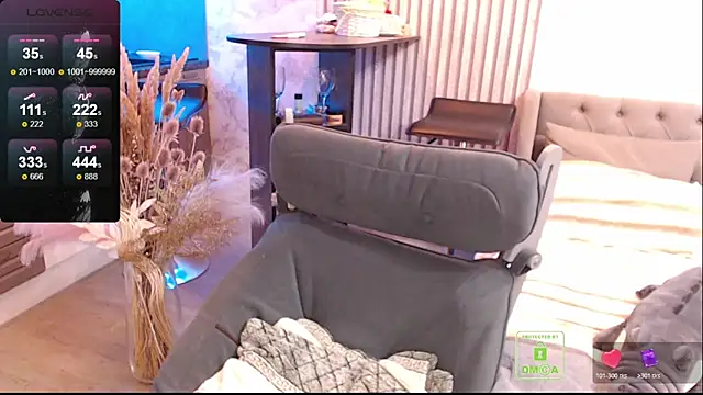 FreeBerryMILF online show from 04/14/26, 08:37