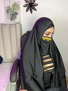 Aisha Malek online show from 04/16/26, 11:29