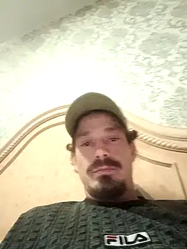 Snapshot of jvdzj-0_ chatting on 10/25/25, 03:03 jvdzj-0  online show from 10/25/25, 03:03