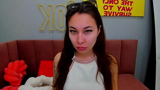 Snapshot of Kat__cat chatting on 06/07/26, 02:27 Kat cat online show from 06/07/26, 02:27