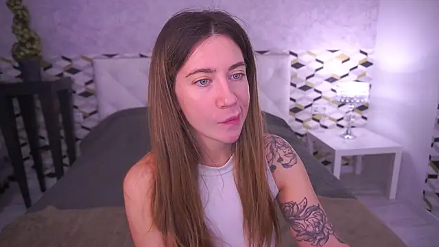 KateShanny online show from 04/02/26, 06:44