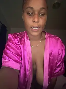 Snapshot of yummy0322 chatting on 09/15/25, 02:22 yummy0322 online show from 09/15/25, 02:22