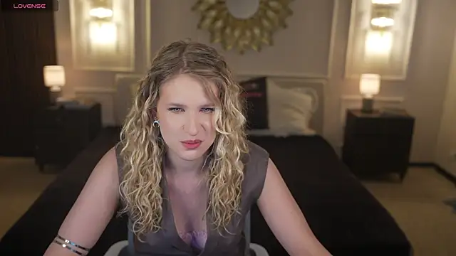 Scarlett Sweet054 online show from 04/18/26, 02:54