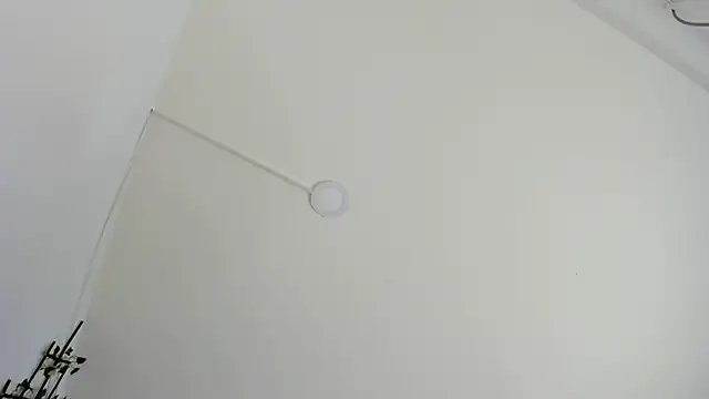 Snapshot of carolinacrus01 chatting on 10/28/25, 03:04 carolinacrus01 online show from 10/28/25, 03:04