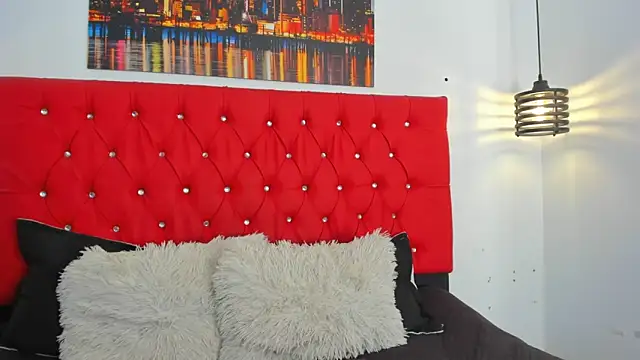 carolinacrus01 online show from 02/27/26, 04:18