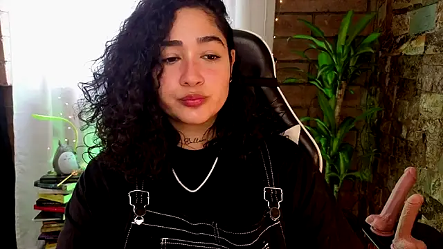 Snapshot of _kat_1995 chatting on 09/12/25, 07:03 kat 1995 online show from 09/12/25, 07:03