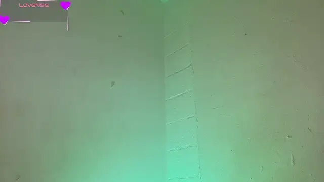 Snapshot of _kat_1995 chatting on 11/25/25, 06:52 kat 1995 online show from 11/25/25, 06:52