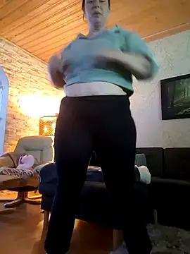 Snapshot of Chrissy_Christal chatting on 09/11/25, 09:09 Chrissy Christal online show from 09/11/25, 09:09