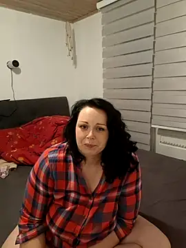 Snapshot of Chrissy_Christal chatting on 10/15/25, 07:03 Chrissy Christal online show from 10/15/25, 07:03