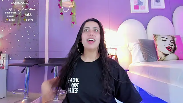 my aleja  online show from 11/09/25, 01:53