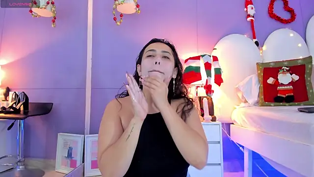 my aleja  online show from 12/16/25, 12:43