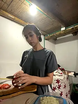 juliie star online show from 10/25/25, 06:13