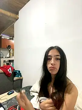 juliie star online show from 11/08/25, 05:40