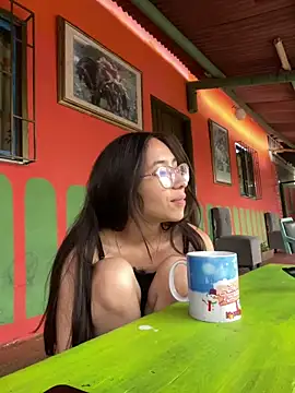 juliie star online show from 05/16/26, 10:19