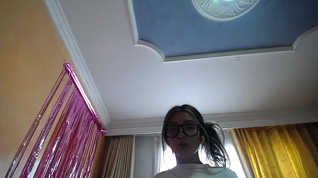 miss lilieth online show from 10/05/25, 05:44