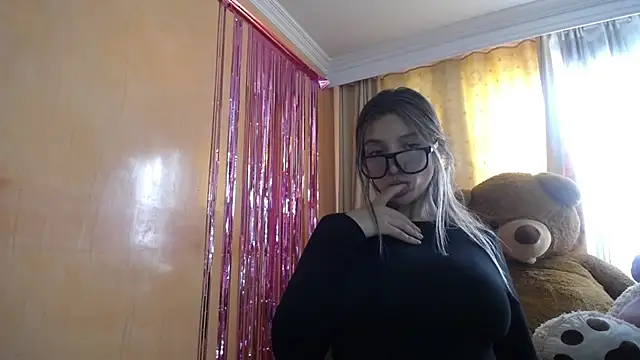 miss lilieth online show from 05/22/26, 02:22