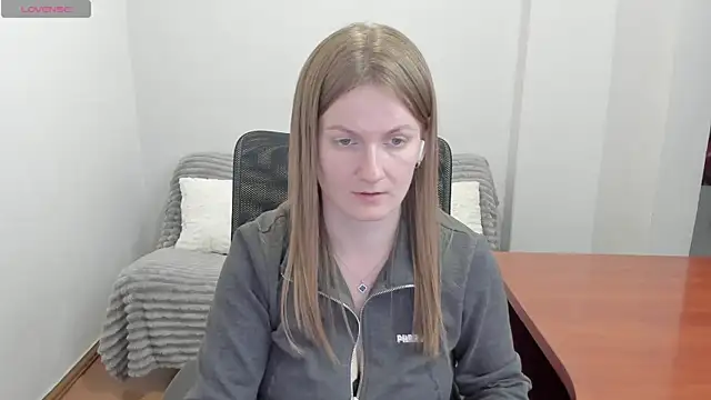 Alisha Skyes online show from 04/05/26, 03:31