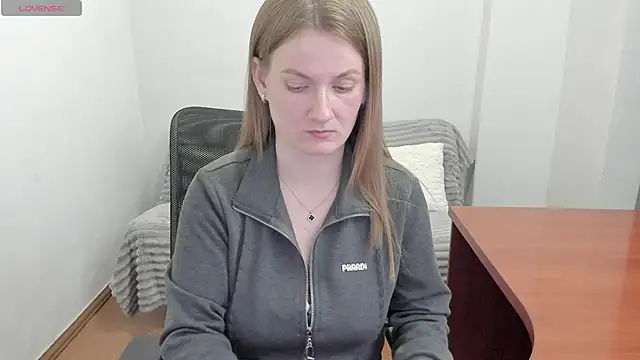 Snapshot of Alisha_Skyes chatting on 05/03/26, 05:52 Alisha Skyes online show from 05/03/26, 05:52