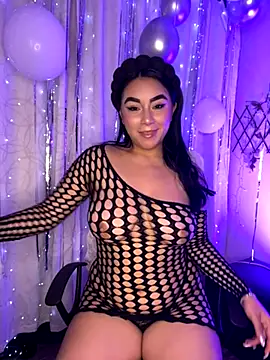 Dafnee sr online show from 10/28/25, 01:42