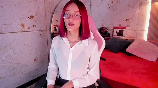 daphne courtis online show from 10/04/25, 03:15