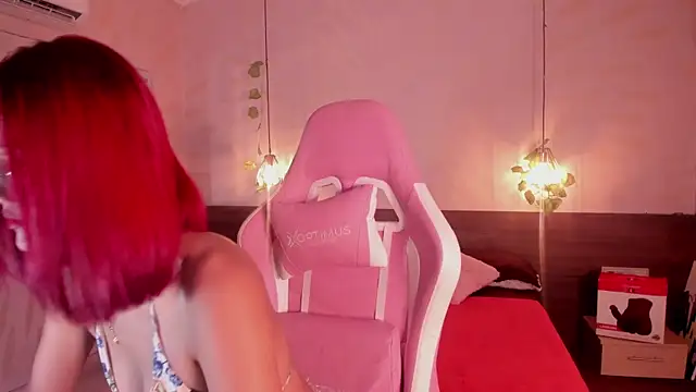 daphne courtis online show from 10/08/25, 03:04