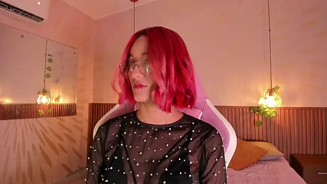 daphne courtis online show from 04/13/26, 03:12