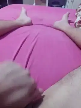 Snapshot of pauzaogrande1 chatting on 12/04/25, 01:04 pauzaogrande1 online show from 12/04/25, 01:04