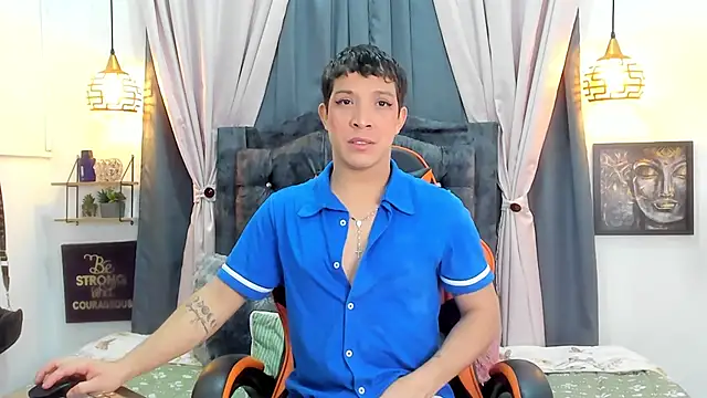 AustinCole01 online show from 10/22/25, 10:42