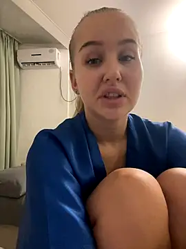 Snapshot of CandyVice chatting on 11/05/25, 07:36 CandyVice online show from 11/05/25, 07:36