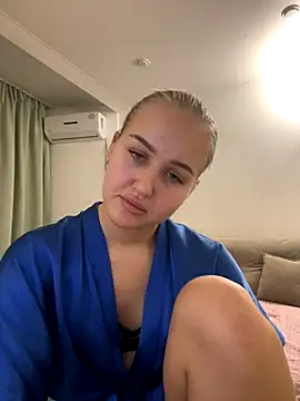 Snapshot of CandyVice chatting on 11/09/25, 05:11 CandyVice online show from 11/09/25, 05:11