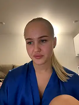 Snapshot of CandyVice chatting on 11/27/25, 03:36 CandyVice online show from 11/27/25, 03:36