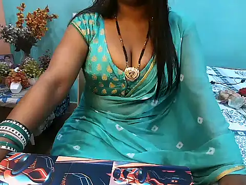 Snapshot of PREETI_BABY chatting on 10/27/25, 05:55 PREETI BABY online show from 10/27/25, 05:55