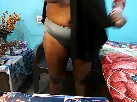 Snapshot of PREETI_BABY chatting on 11/12/25, 05:30 PREETI BABY online show from 11/12/25, 05:30