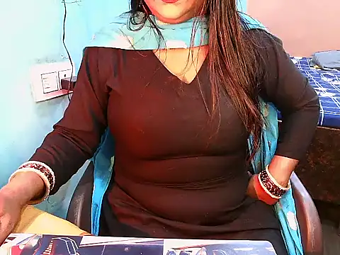 PREETI BABY online show from 03/16/26, 06:50