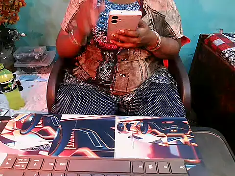 PREETI BABY online show from 04/18/26, 04:22