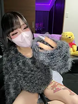 Snapshot of Nano-xxx chatting on 10/25/25, 01:07 Nano-xxx online show from 10/25/25, 01:07