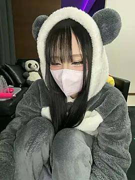 Snapshot of Nano-xxx chatting on 11/22/25, 11:09 Nano-xxx online show from 11/22/25, 11:09