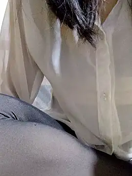 Snapshot of Maria2299 chatting on 02/16/26, 06:37 Maria2299 online show from 02/16/26, 06:37