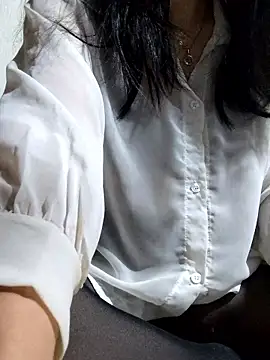 Snapshot of Maria2299 chatting on 02/18/26, 07:37 Maria2299 online show from 02/18/26, 07:37