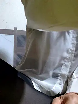 Snapshot of Maria2299 chatting on 02/18/26, 08:16 Maria2299 online show from 02/18/26, 08:16