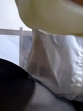 Snapshot of Maria2299 chatting on 02/19/26, 08:43 Maria2299 online show from 02/19/26, 08:43