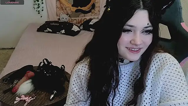 Snapshot of mirana_blade chatting on 10/19/25, 06:36 mirana blade online show from 10/19/25, 06:36