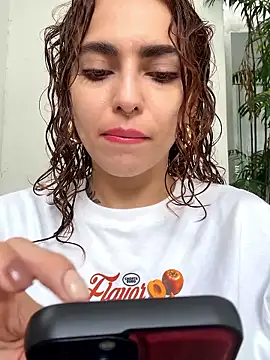 imhelena online show from 01/08/26, 09:17