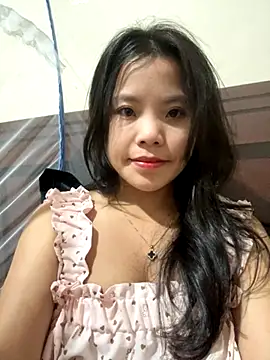 Snapshot of Bella_7777 chatting on 10/03/25, 03:20 Bella 7777 online show from 10/03/25, 03:20