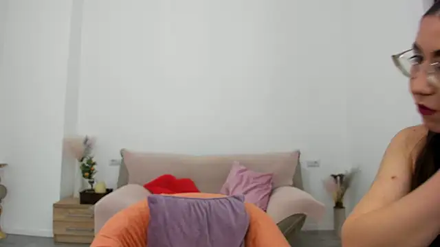 Kylie Kathy online show from 09/24/25, 06:22