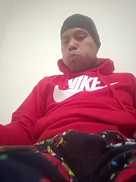 Snapshot of uratre chatting on 11/28/25, 06:49 uratre online show from 11/28/25, 06:49