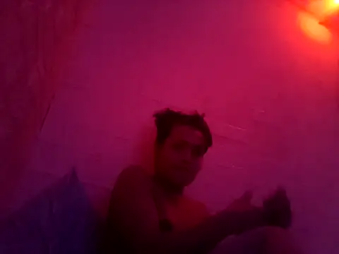 Kellye hotTs online show from 11/30/25, 12:09