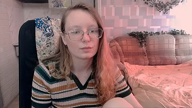 Snapshot of Rommia chatting on 10/03/25, 07:49 Rommia online show from 10/03/25, 07:49